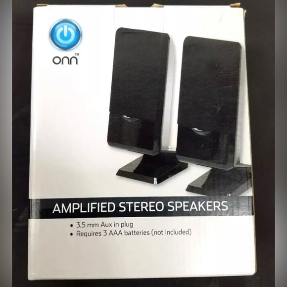 Amplified stereo speakers 🔊 - Picture 3 of 6